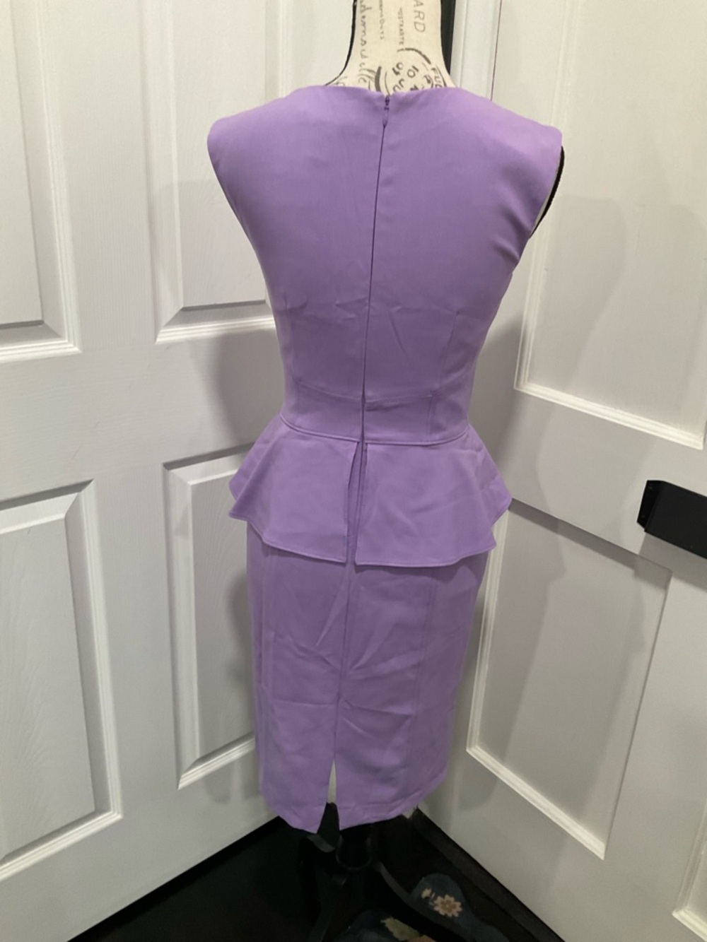 WHITE HOUSE BLACK MARKET LILAC LAVENDER PEPLUM DRESS - Picture 5 of 10